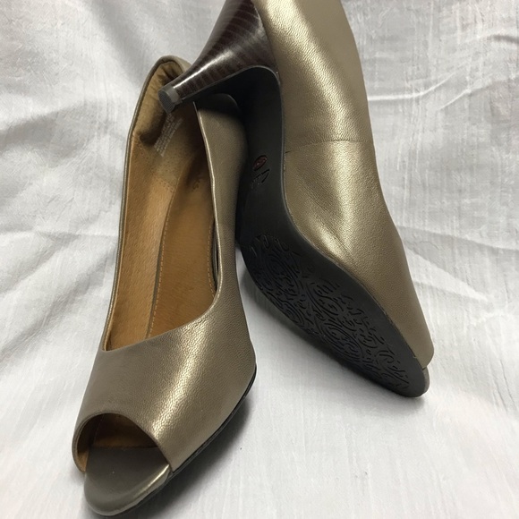 clarks cynthia avant pump